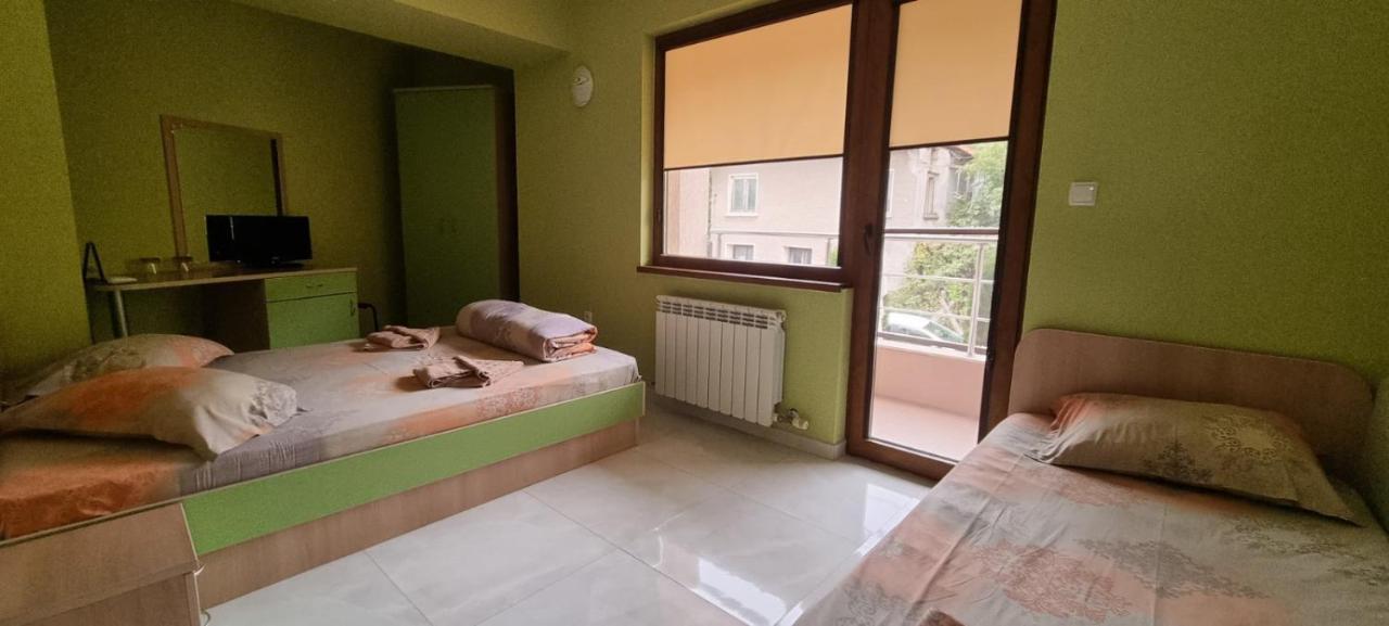 Семеен Хотел Илиевата Къща Sapareva Banya Esterno foto